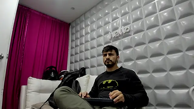 Snapshot of Jack_Daniel__ chatting on October 15, 2025, 10:21 pm Jack Daniel online show from October 15, 2025, 10:21 pm