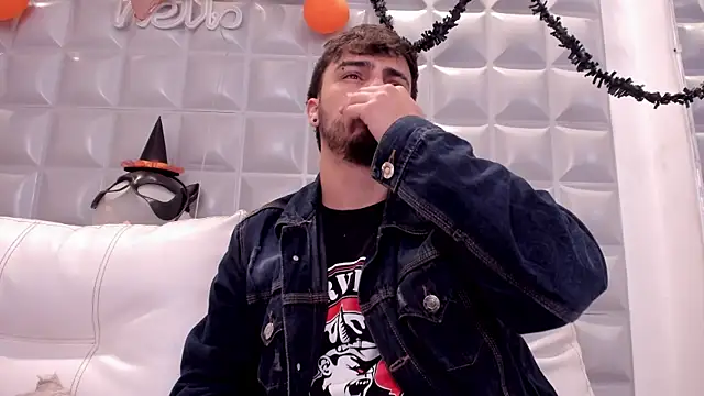 Snapshot of Jack_Daniel__ chatting on October 28, 2025, 3:58 pm Jack Daniel online show from October 28, 2025, 3:58 pm