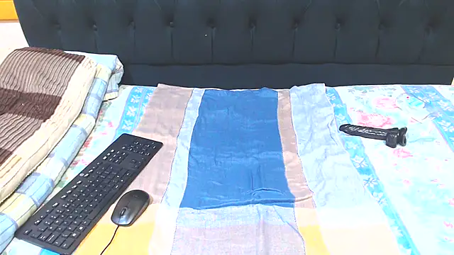 Snapshot of SexyBeverly_ chatting on October 6, 2025, 2:25 pm SexyBeverly online show from October 6, 2025, 2:25 pm