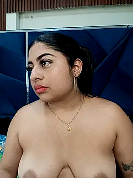 Snapshot of TifanieJones chatting on September 28, 2025, 9:25 am TifanieJones online show from September 28, 2025, 9:25 am