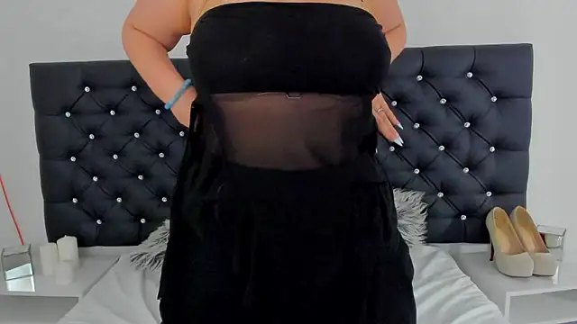LunaWetPussy online show from May 14, 2026, 4:03 pm