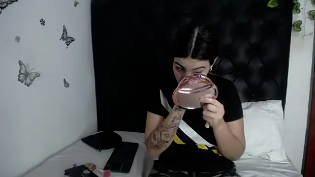 isabel 09 online show from April 9, 2026, 12:10 pm