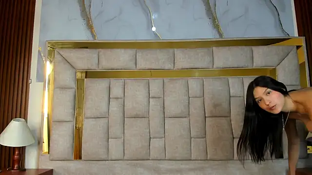 Snapshot of AggathaSanders_ chatting on October 24, 2025, 12:34 pm AggathaSanders online show from October 24, 2025, 12:34 pm