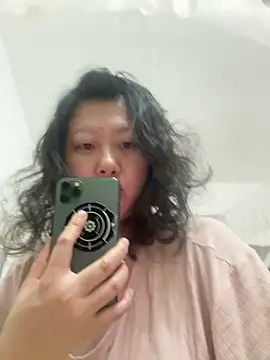 feifei1234 online show from September 19, 2025, 1:40 am