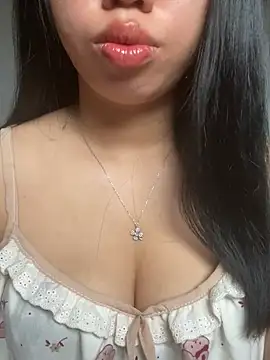 Rose-babyx online show from June 18, 2026, 2:45 am
