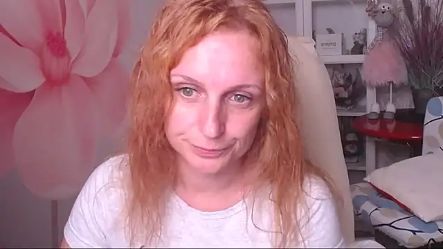 Snapshot of Venus_love1 chatting on July 25, 2026, 5:32 pm Venus love1 online show from July 25, 2026, 5:32 pm