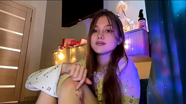 Snapshot of CutieAIice chatting on September 23, 2025, 1:58 pm CutieAIice online show from September 23, 2025, 1:58 pm