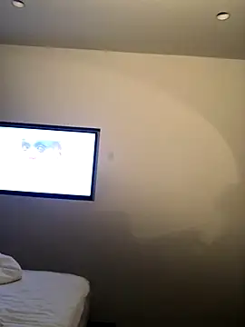 estradiolist online show from October 11, 2025, 12:15 pm