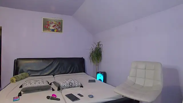 Snapshot of LustfulSin_ chatting on November 4, 2025, 6:18 pm LustfulSin online show from November 4, 2025, 6:18 pm