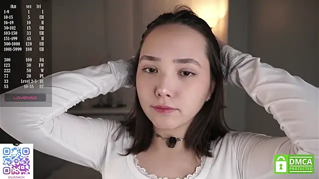 RenaeConnerley online show from November 15, 2025, 4:43 am