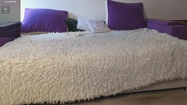 Gentle Ariel online show from April 6, 2026, 2:09 am