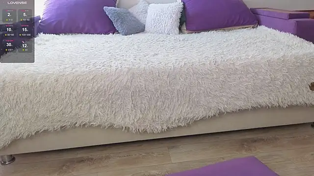 Gentle Ariel online show from April 8, 2026, 2:11 am