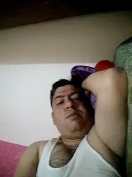 Love40777 online show from November 9, 2025, 9:46 pm