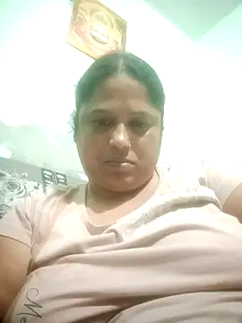 Mmm143 online show from September 28, 2025, 6:35 pm