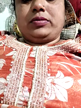 Snapshot of Mmm143 chatting on March 6, 2026, 9:50 am Mmm143 online show from March 6, 2026, 9:50 am