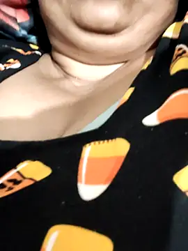 Snapshot of Mmm143 chatting on March 7, 2026, 4:04 pm Mmm143 online show from March 7, 2026, 4:04 pm