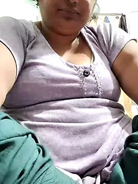 Snapshot of Mmm143 chatting on March 13, 2026, 10:05 pm Mmm143 online show from March 13, 2026, 10:05 pm