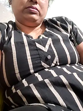 Snapshot of Mmm143 chatting on March 22, 2026, 12:08 pm Mmm143 online show from March 22, 2026, 12:08 pm