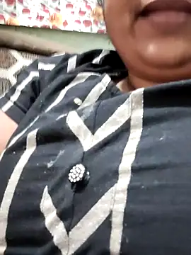 Snapshot of Mmm143 chatting on March 23, 2026, 4:16 am Mmm143 online show from March 23, 2026, 4:16 am