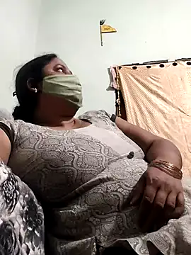 Snapshot of Mmm143 chatting on March 23, 2026, 4:33 pm Mmm143 online show from March 23, 2026, 4:33 pm