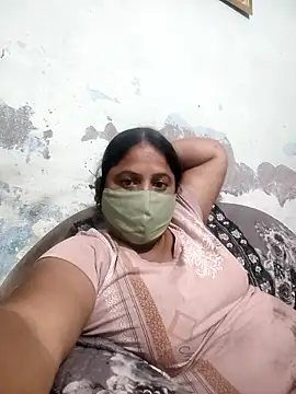 Snapshot of Mmm143 chatting on March 31, 2026, 3:56 pm Mmm143 online show from March 31, 2026, 3:56 pm