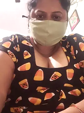 Snapshot of Mmm143 chatting on April 2, 2026, 8:06 pm Mmm143 online show from April 2, 2026, 8:06 pm