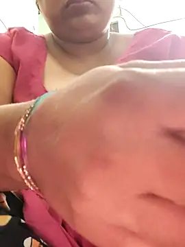 Snapshot of Mmm143 chatting on April 4, 2026, 3:16 am Mmm143 online show from April 4, 2026, 3:16 am