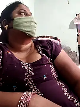 Snapshot of Mmm143 chatting on April 16, 2026, 8:15 am Mmm143 online show from April 16, 2026, 8:15 am