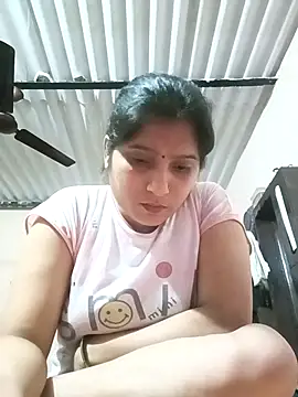 aliya-jaan71 online show from April 9, 2026, 4:01 pm