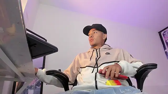 Hunteer Boy online show from October 17, 2025, 7:27 pm