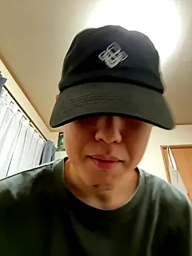 Snapshot of KAMESAN08 chatting on October 9, 2025, 11:41 am KAMESAN08 online show from October 9, 2025, 11:41 am