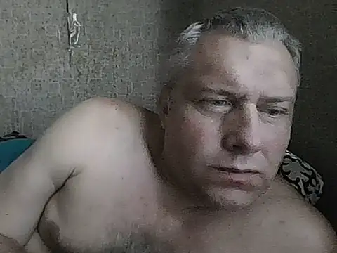 evulis1 online show from August 1, 2026, 3:44 pm