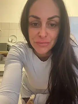 ainaht online show from March 23, 2026, 9:13 am