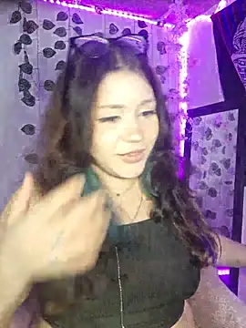 MegXo online show from December 20, 2025, 6:53 am