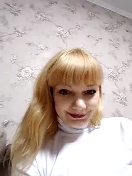 Snapshot of AliceSwan1122 chatting on September 17, 2025, 7:15 pm AliceSwan1122 online show from September 17, 2025, 7:15 pm