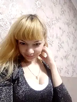 Snapshot of AliceSwan1122 chatting on October 26, 2025, 9:42 pm AliceSwan1122 online show from October 26, 2025, 9:42 pm