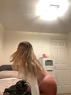 Sapphireroseee online show from November 11, 2025, 9:26 pm