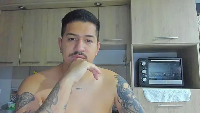 Arnolwilliams online show from October 9, 2025, 10:30 pm