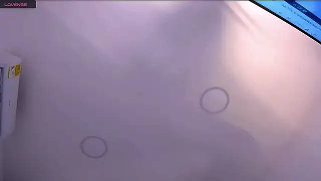 Snapshot of toji_luxxer chatting on November 14, 2025, 9:57 pm toji luxxer online show from November 14, 2025, 9:57 pm