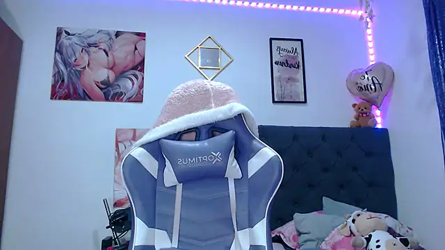 Snapshot of KENYEVANS chatting on February 15, 2026, 1:02 am KENYEVANS online show from February 15, 2026, 1:02 am