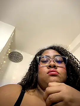 Snapshot of Dakota__Luxx00 chatting on November 3, 2025, 8:48 am Dakota Luxx00 online show from November 3, 2025, 8:48 am