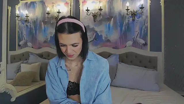 EmmaStarkk online show from October 2, 2025, 5:03 am