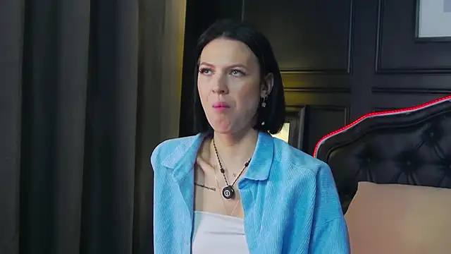 EmmaStarkk online show from October 21, 2025, 6:03 am