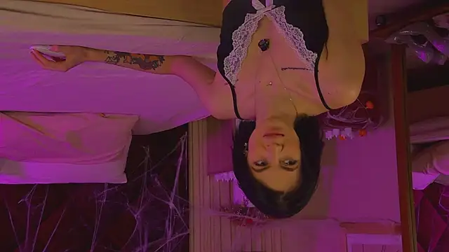 EmmaStarkk online show from October 28, 2025, 11:36 am