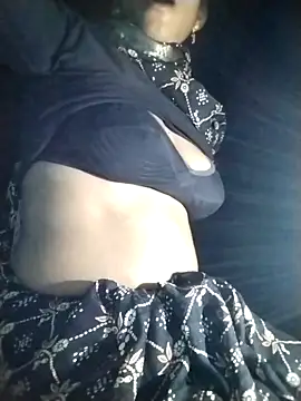 Hotwera97444 online show from April 14, 2026, 3:29 pm