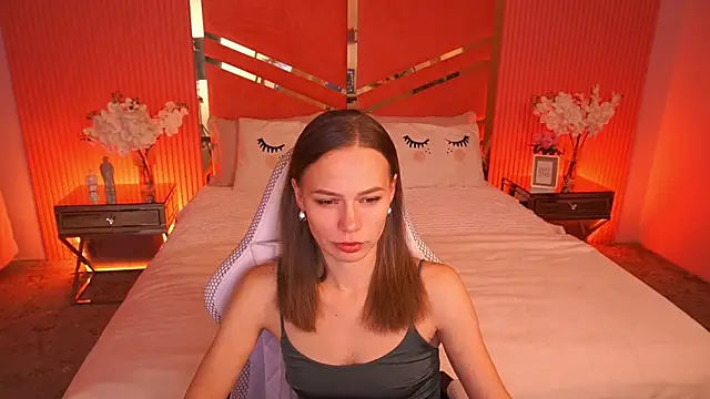 Snapshot of ShyySiren chatting on October 12, 2025, 7:18 am ShyySiren online show from October 12, 2025, 7:18 am