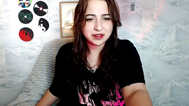 Snapshot of Olivia_Defo chatting on September 24, 2025, 1:47 pm Olivia Defo online show from September 24, 2025, 1:47 pm