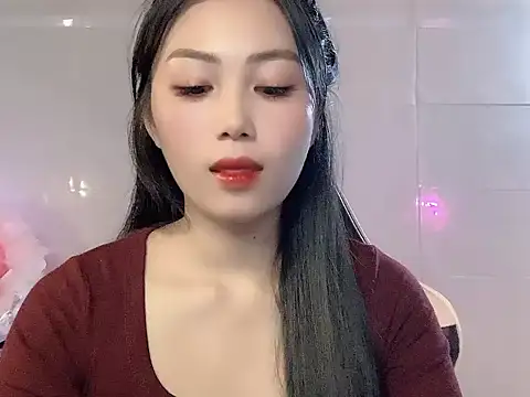 Lyly4757 online show from October 25, 2025, 9:39 am