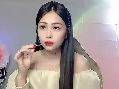 Lyly4757 online show from December 21, 2025, 5:42 pm