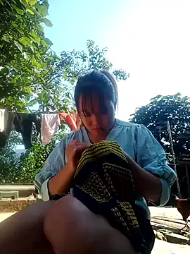 emilyzz online show from November 23, 2025, 7:08 am